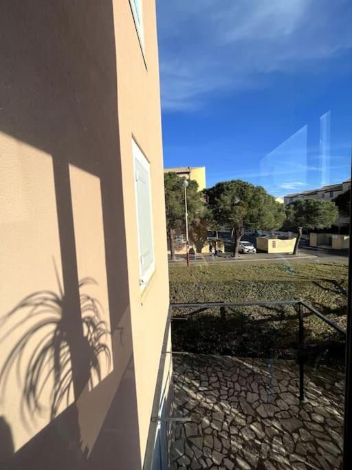St-Pierre-La-Mer, Bel Appartement A Dans Residence Avec Piscine Et Tennis Entre 5 Et 10 Min De La Plage Fleury  Exterior foto